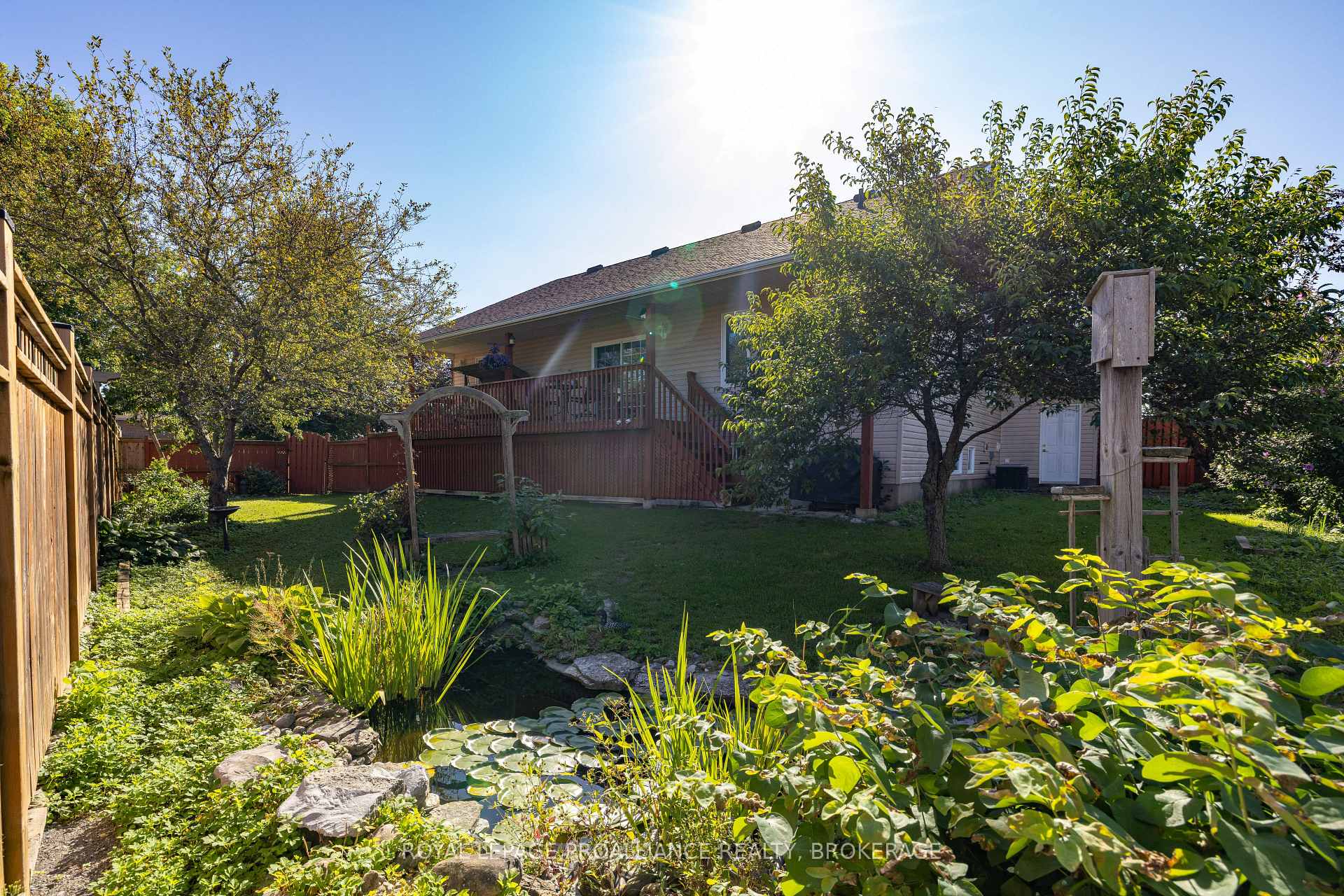 Photo 4 of 662 Millbrook Crescent, Kingston, East Gardiners Rd — HOMEH