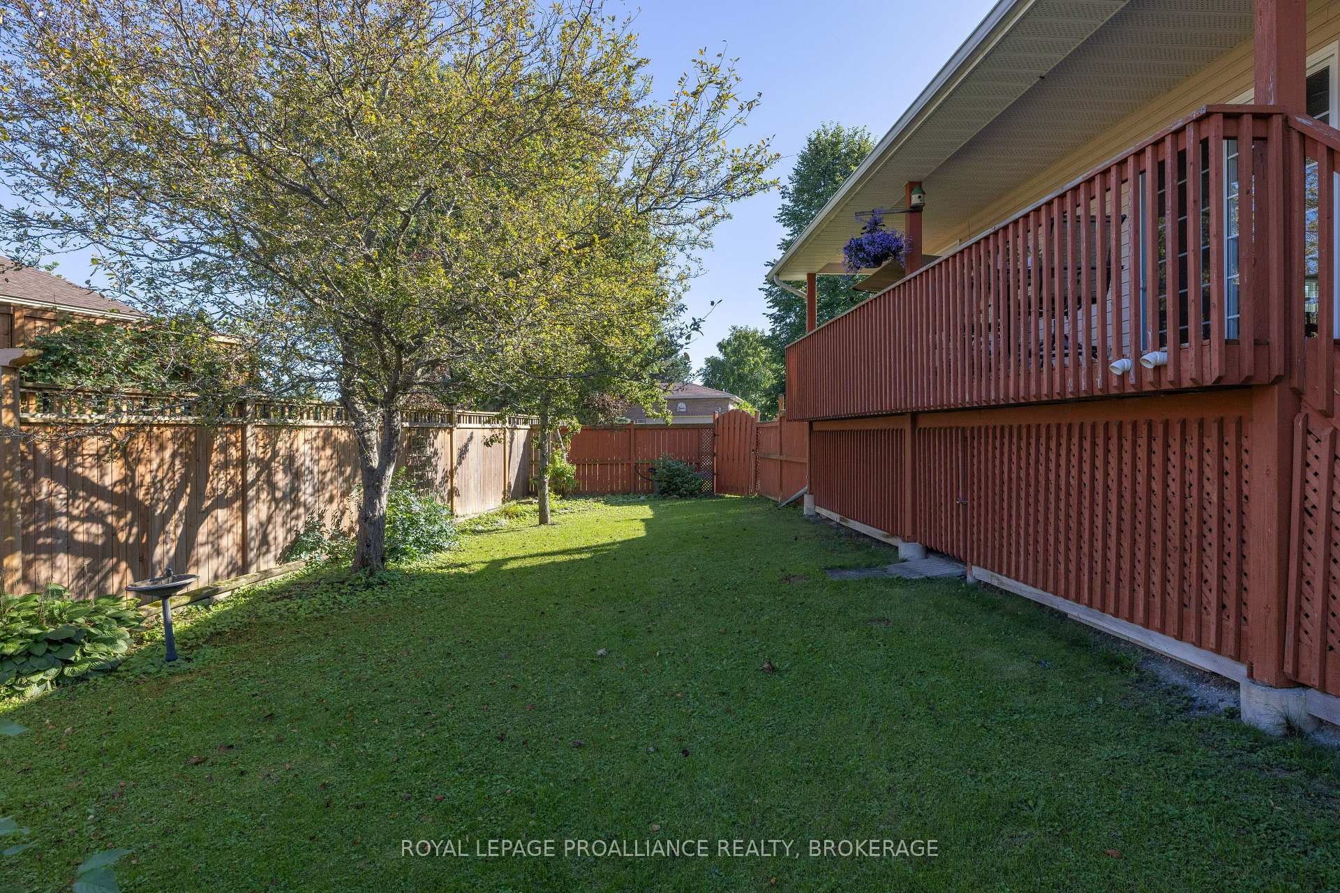Photo 6 of 662 Millbrook Crescent, Kingston, East Gardiners Rd — HOMEH