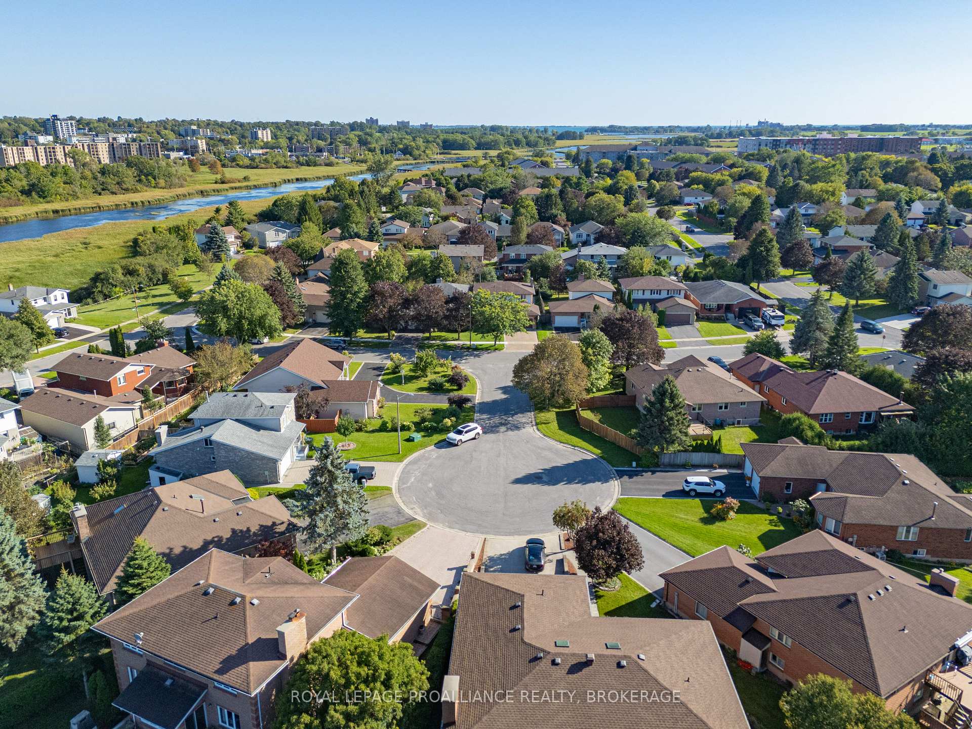 Photo 42 of 662 Millbrook Crescent, Kingston, East Gardiners Rd — HOMEH