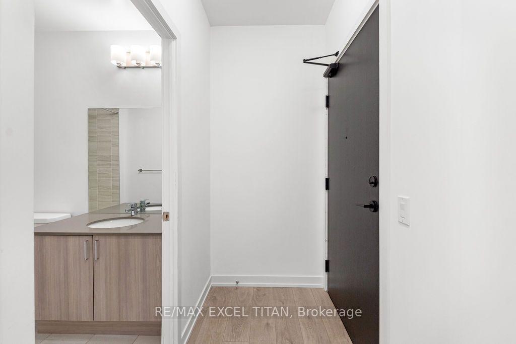 Photo 4 of Unit 1707, 1480 Bayly Street, Pickering, Bay Ridges — HOMEH