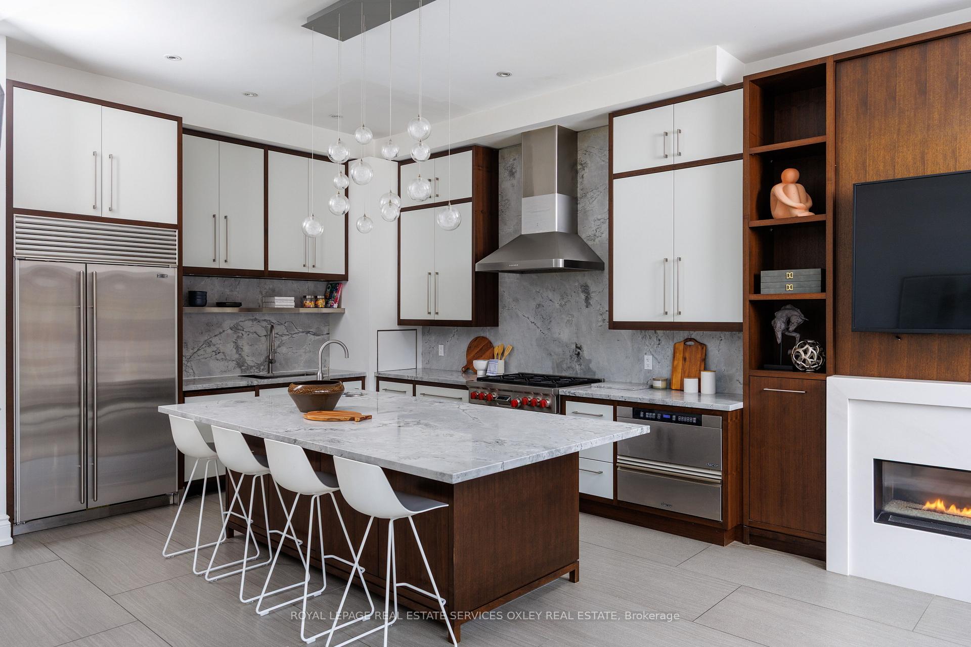 Photo 9 of 46 Mathersfield Drive, Toronto, Rosedale-Moore Park — HOMEH