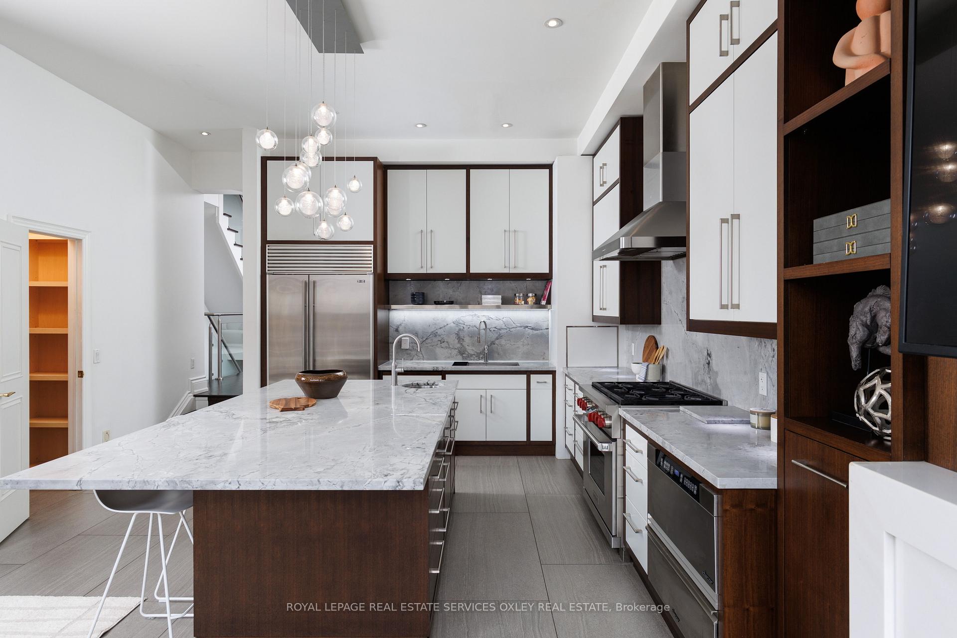 Photo 11 of 46 Mathersfield Drive, Toronto, Rosedale-Moore Park — HOMEH