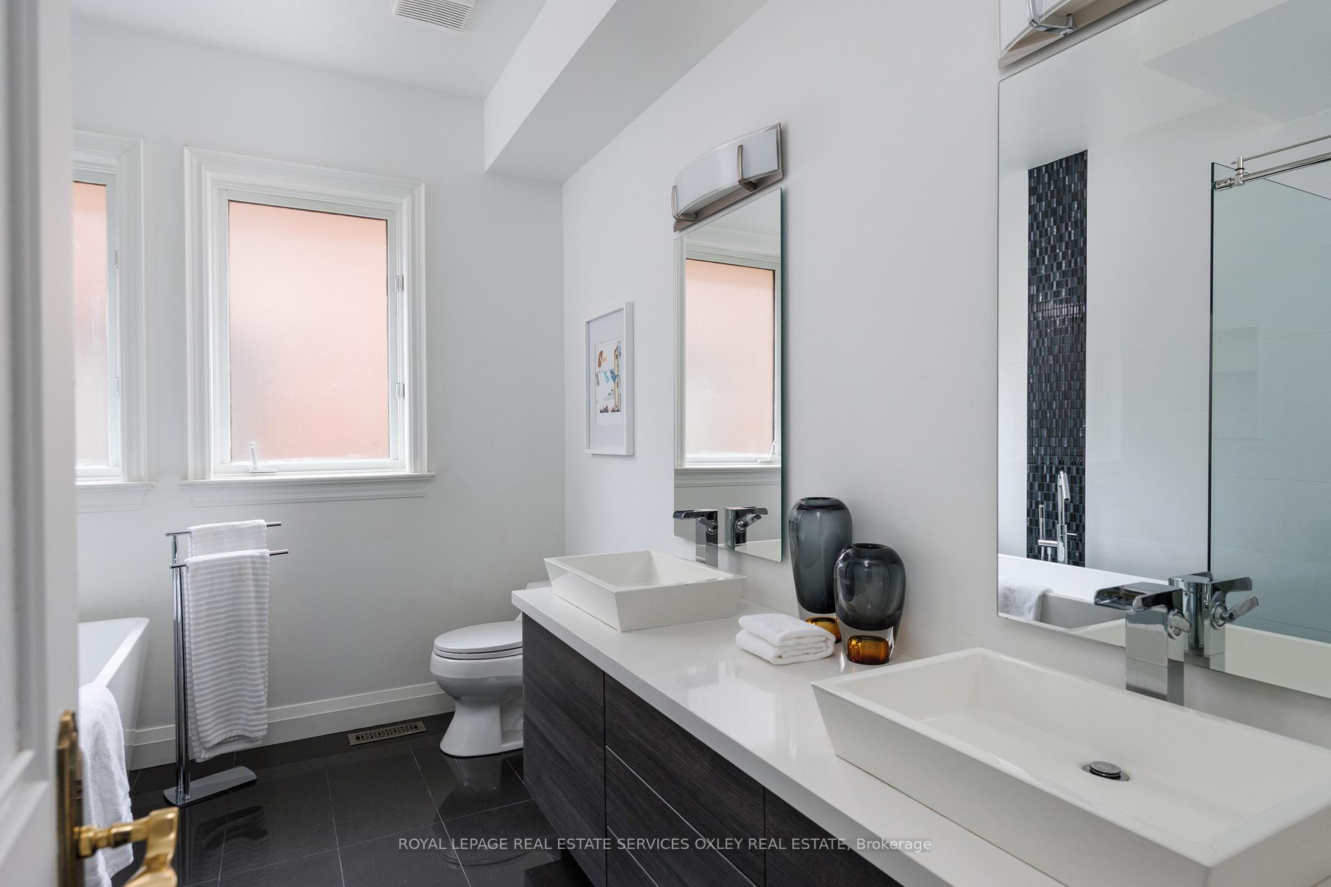 Photo 22 of 46 Mathersfield Drive, Toronto, Rosedale-Moore Park — HOMEH