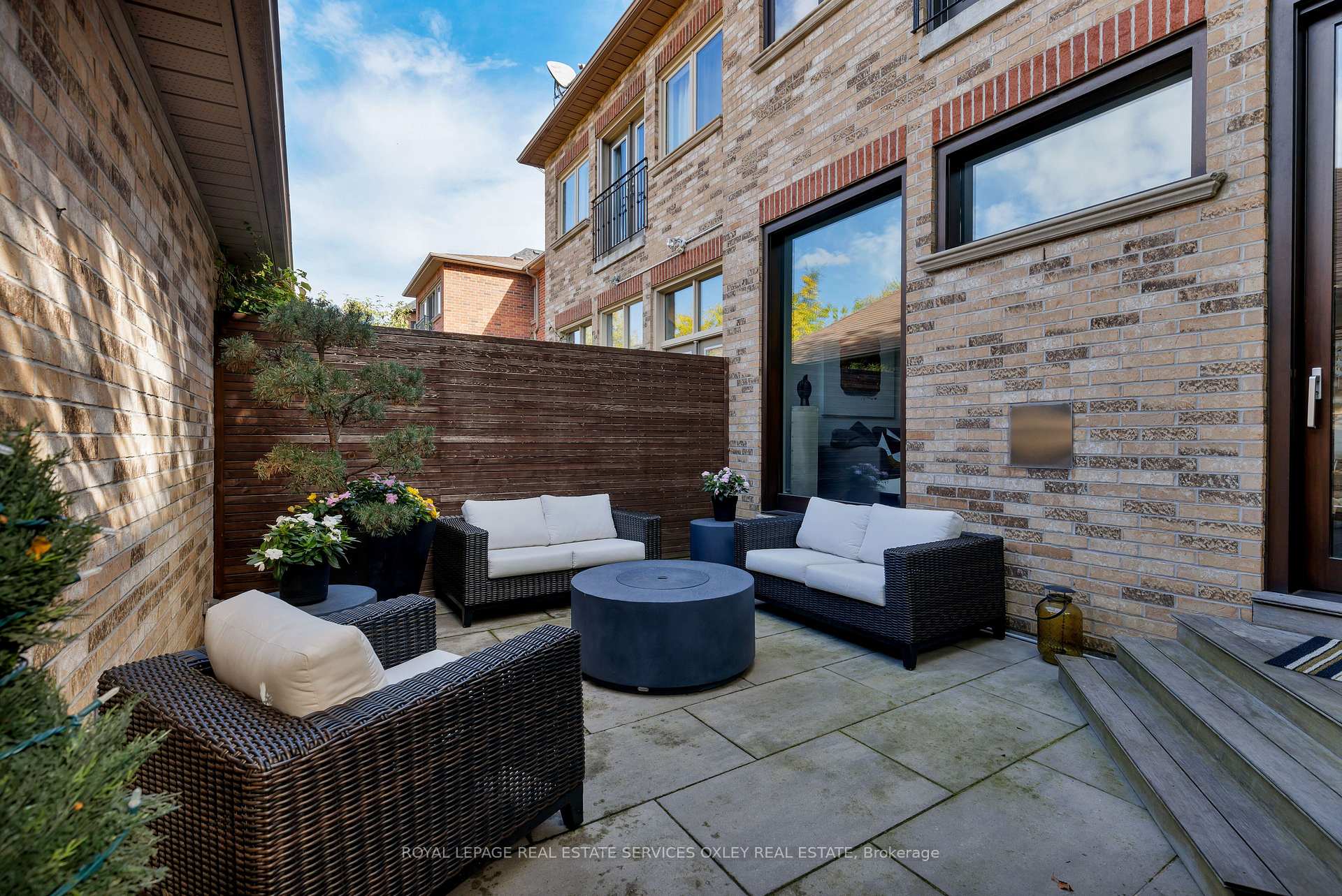 Photo 35 of 46 Mathersfield Drive, Toronto, Rosedale-Moore Park — HOMEH