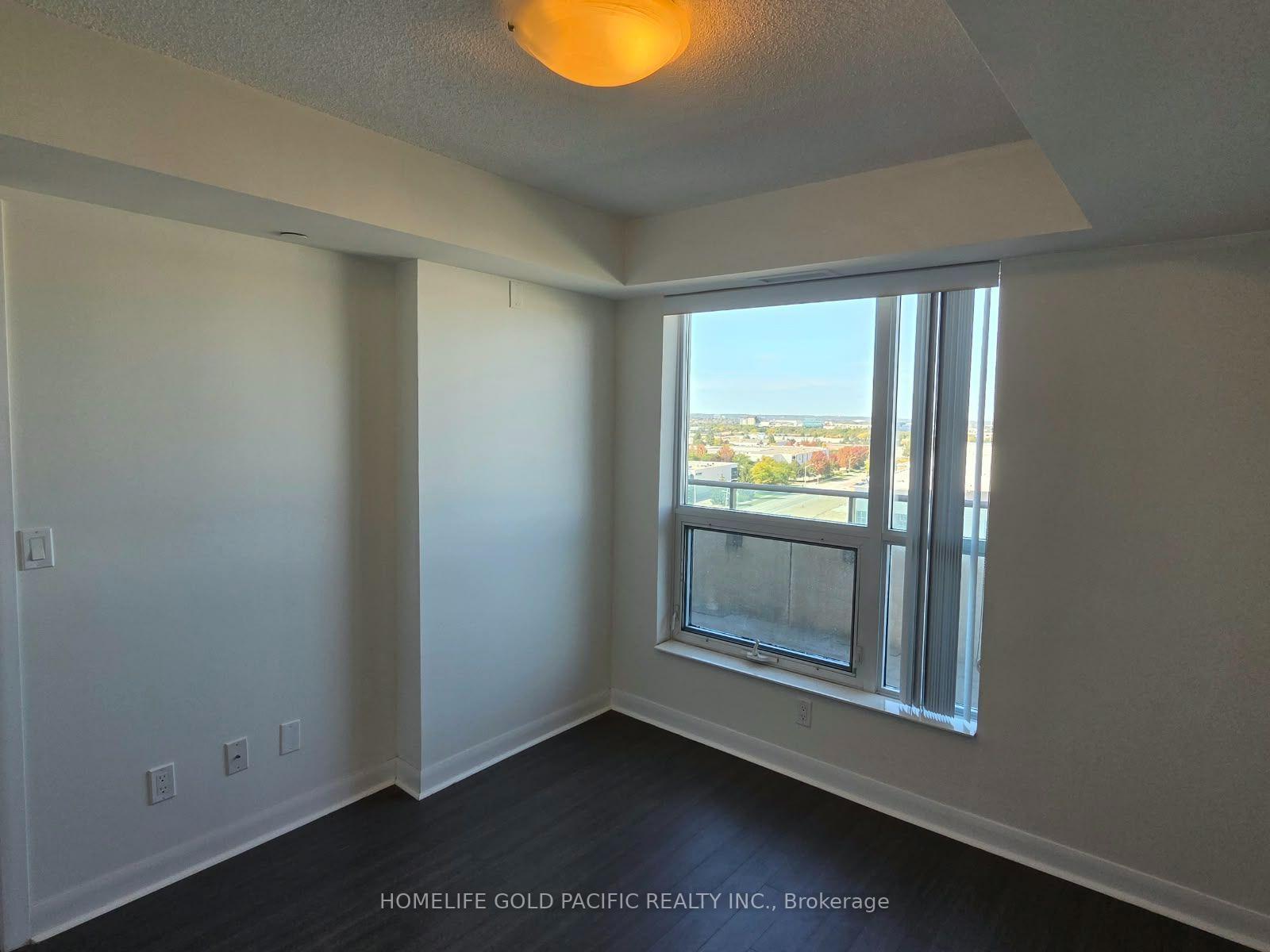 Photo 4 of Unit 920, 75 Norman Bethune Avenue, Richmond Hill, Beaver Creek Business Park — HOMEH