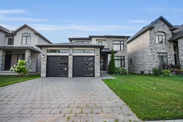 Photo 1 of 2407 Red Thorne Avenue, London, South V — HOMEH
