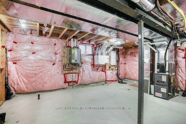 Photo 32 of 2407 Red Thorne Avenue, London, South V — HOMEH