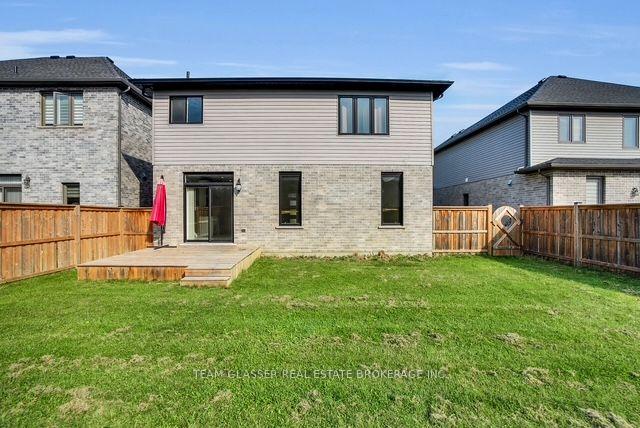 Photo 40 of 2407 Red Thorne Avenue, London, South V — HOMEH