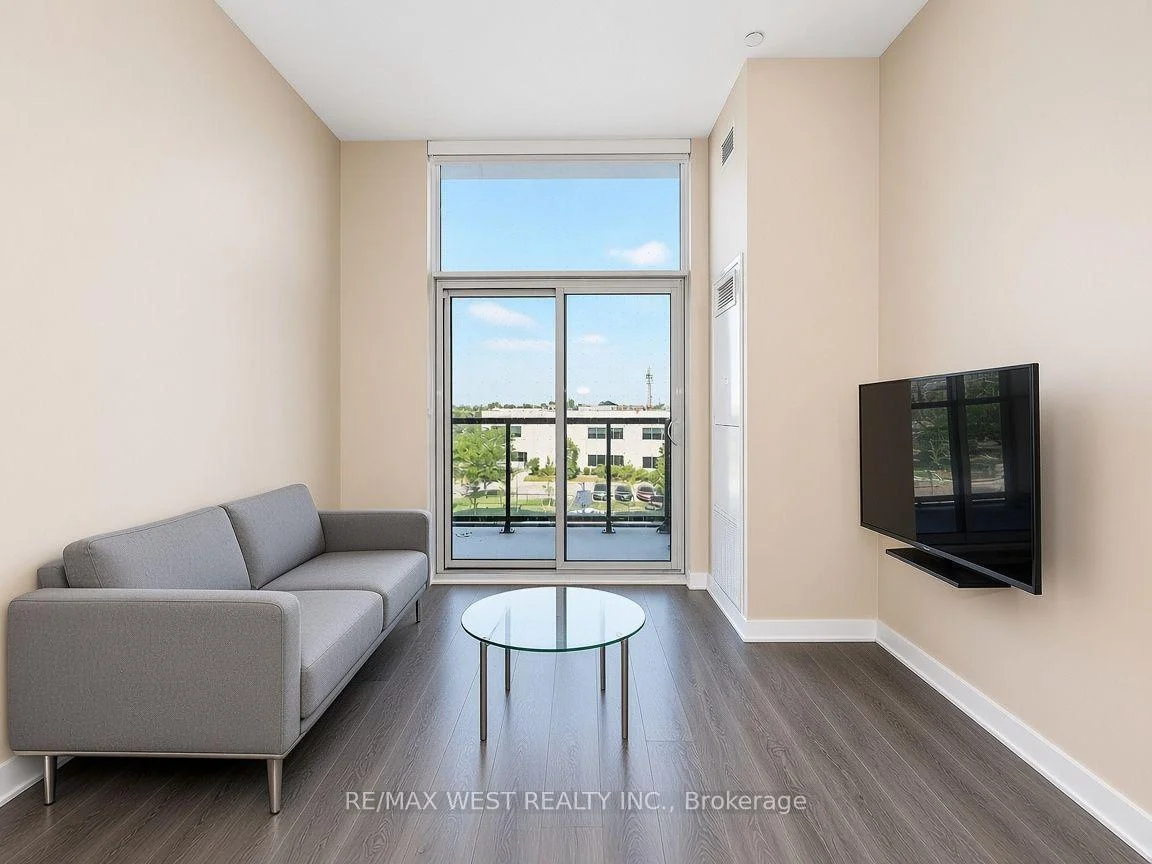 Photo 13 of Unit 311, 60 Honeycrisp Crescent, Vaughan, Vaughan Corporate Centre — HOMEH