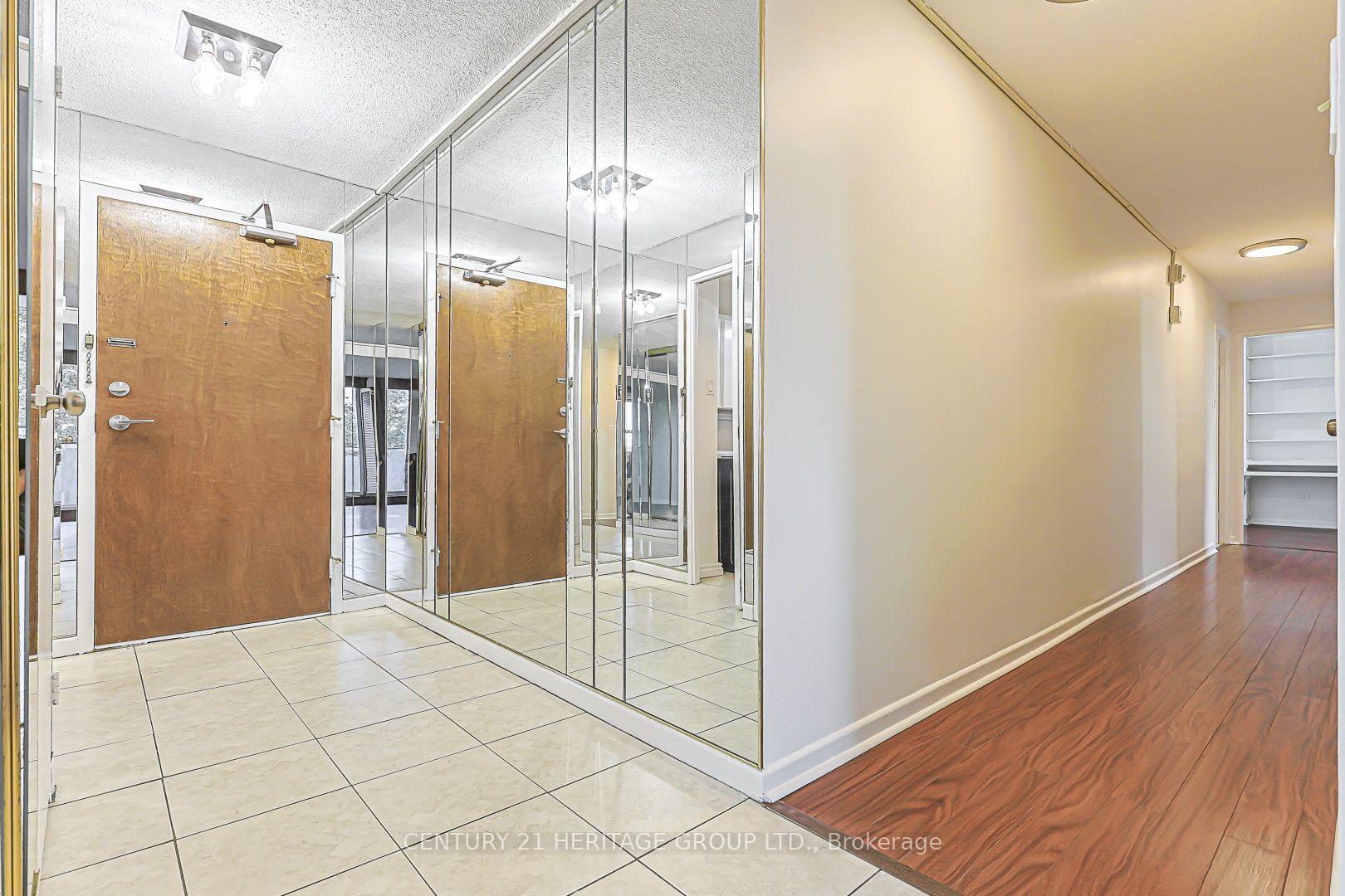 Photo 5 of Unit 502, 1 Royal Orchard Boulevard, Markham, Royal Orchard — HOMEH