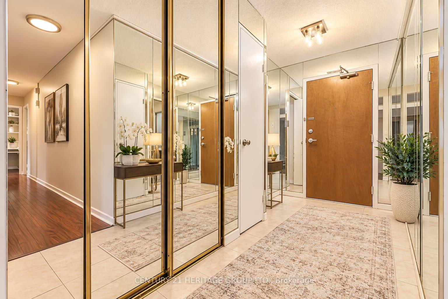 Photo 6 of Unit 502, 1 Royal Orchard Boulevard, Markham, Royal Orchard — HOMEH