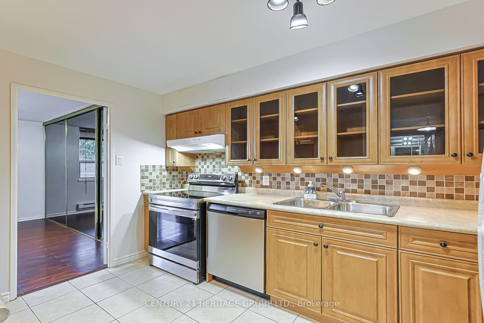 Photo 18 of Unit 502, 1 Royal Orchard Boulevard, Markham, Royal Orchard — HOMEH