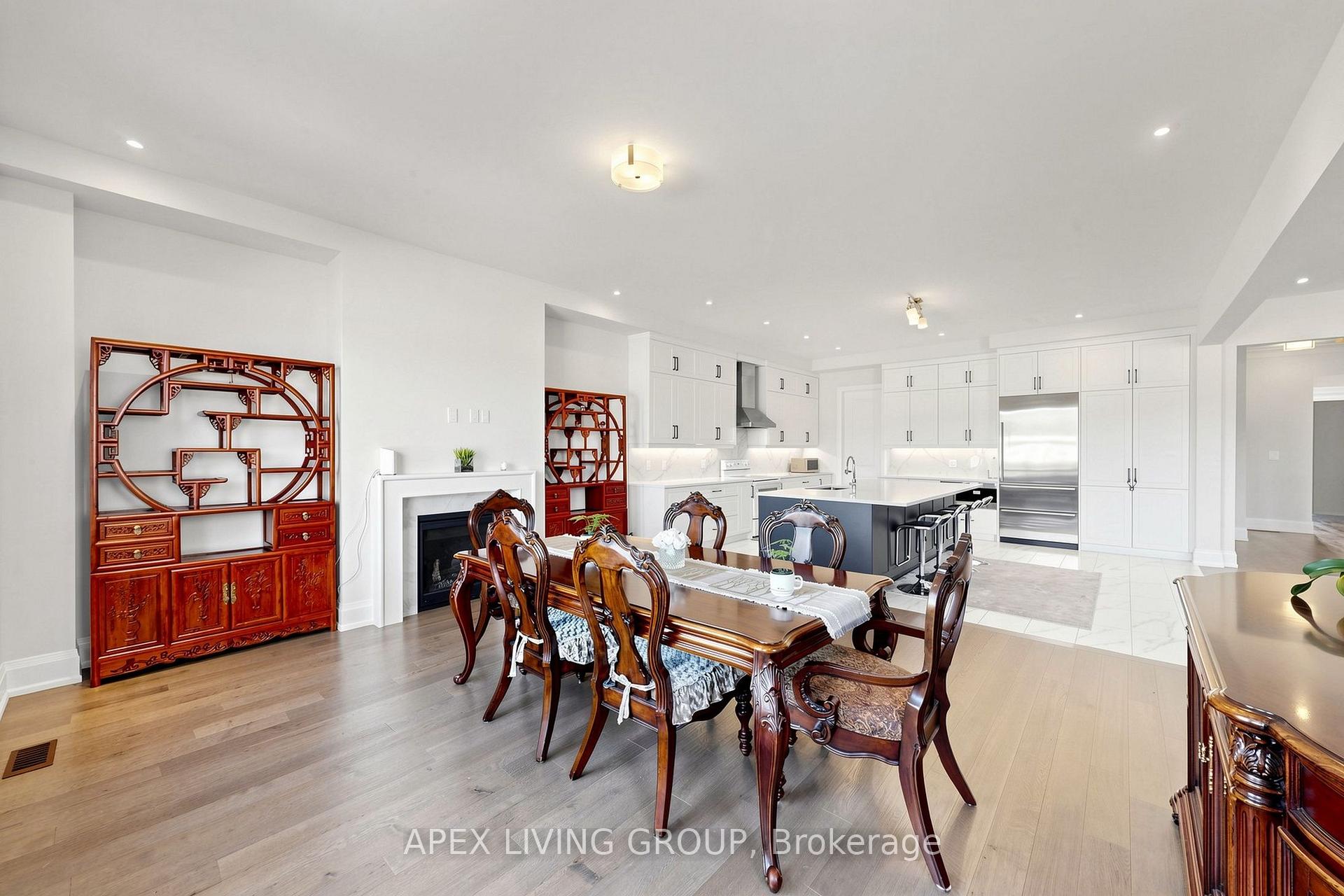 Photo 12 of 43 Balance Crescent, Markham, Cachet — HOMEH
