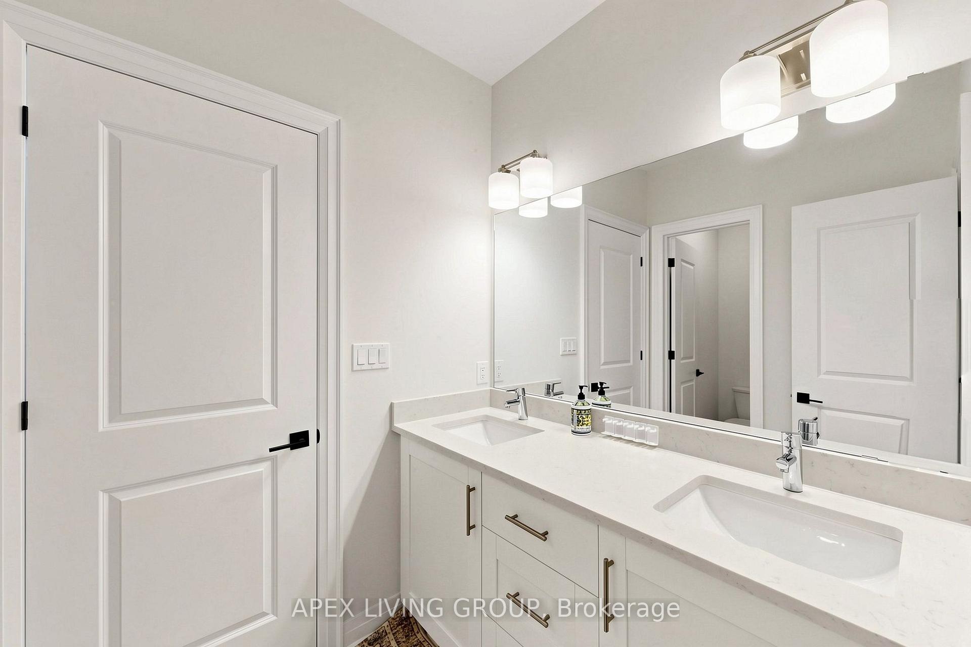 Photo 37 of 43 Balance Crescent, Markham, Cachet — HOMEH