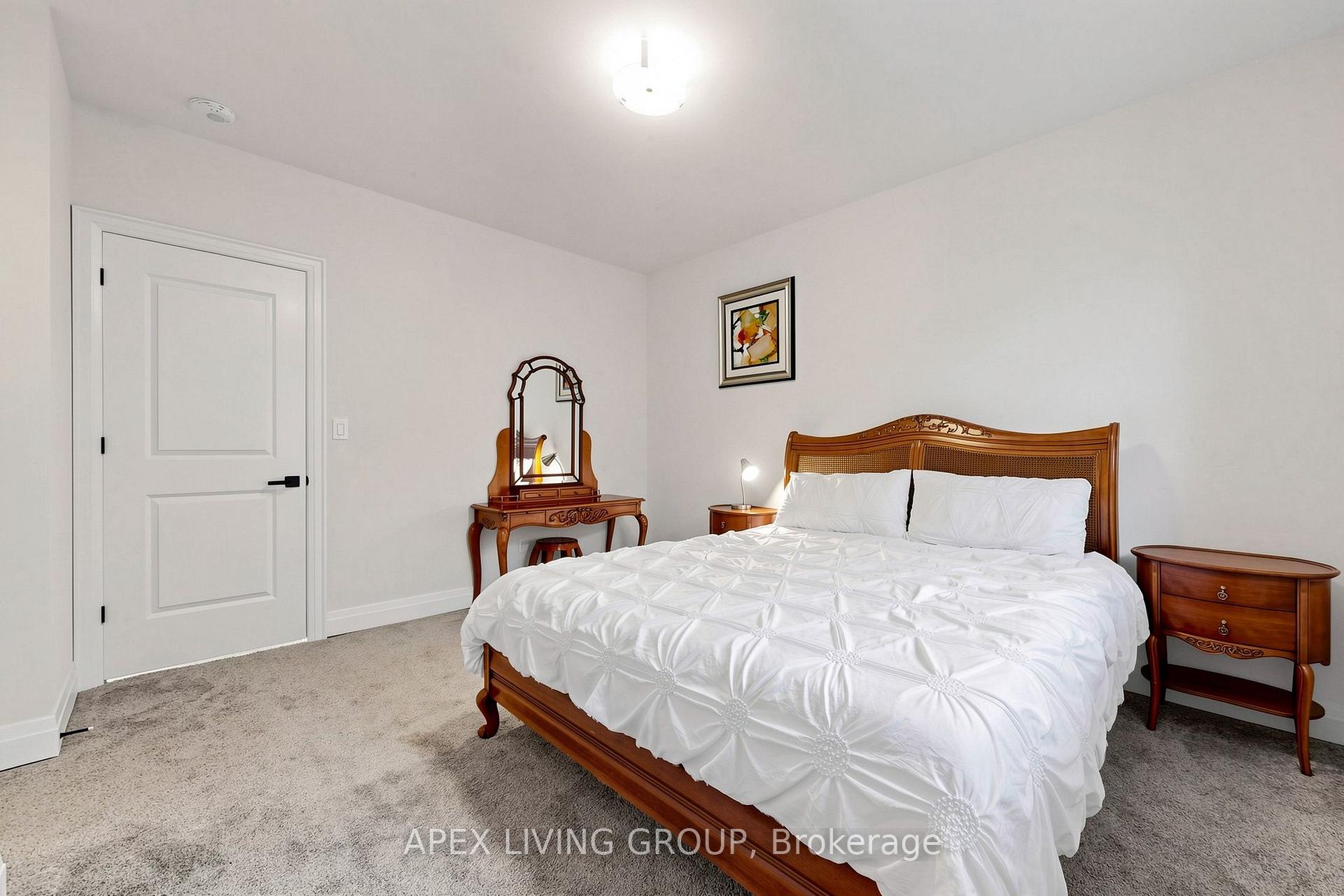 Photo 40 of 43 Balance Crescent, Markham, Cachet — HOMEH