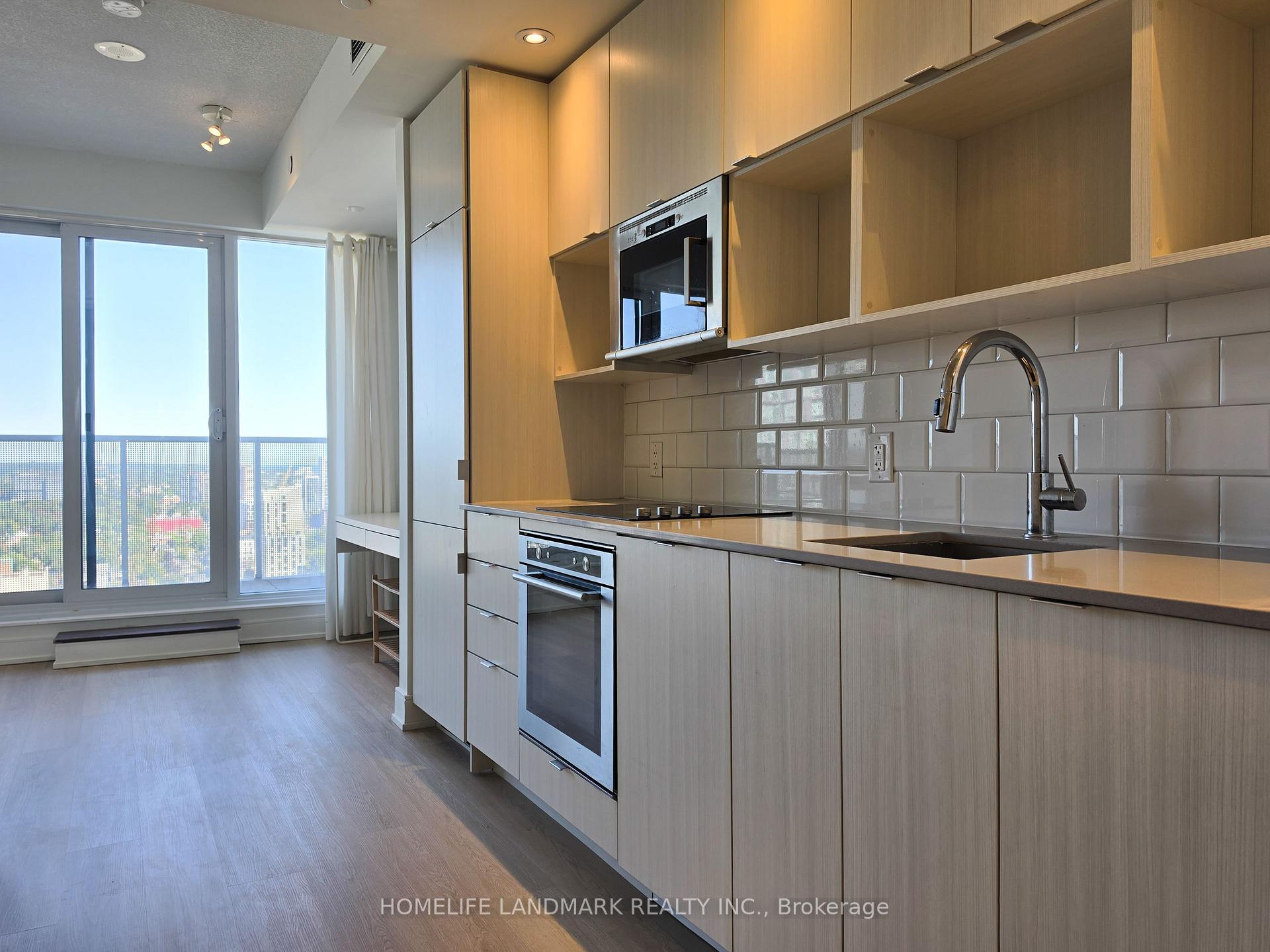 Photo 2 of Unit 2507, 89 Mcgill Street, Toronto, Church-Yonge Corridor — HOMEH