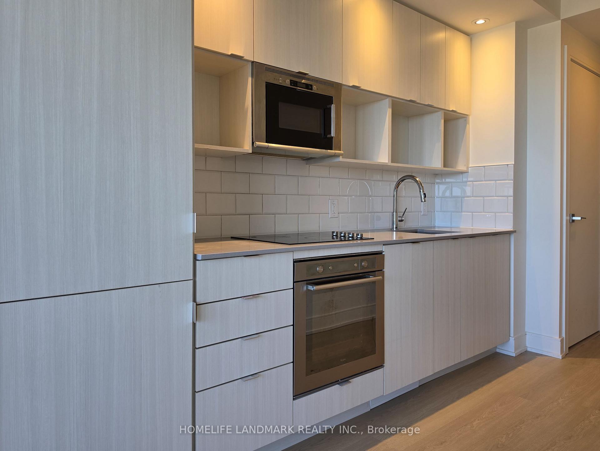 Photo 4 of Unit 2507, 89 Mcgill Street, Toronto, Church-Yonge Corridor — HOMEH