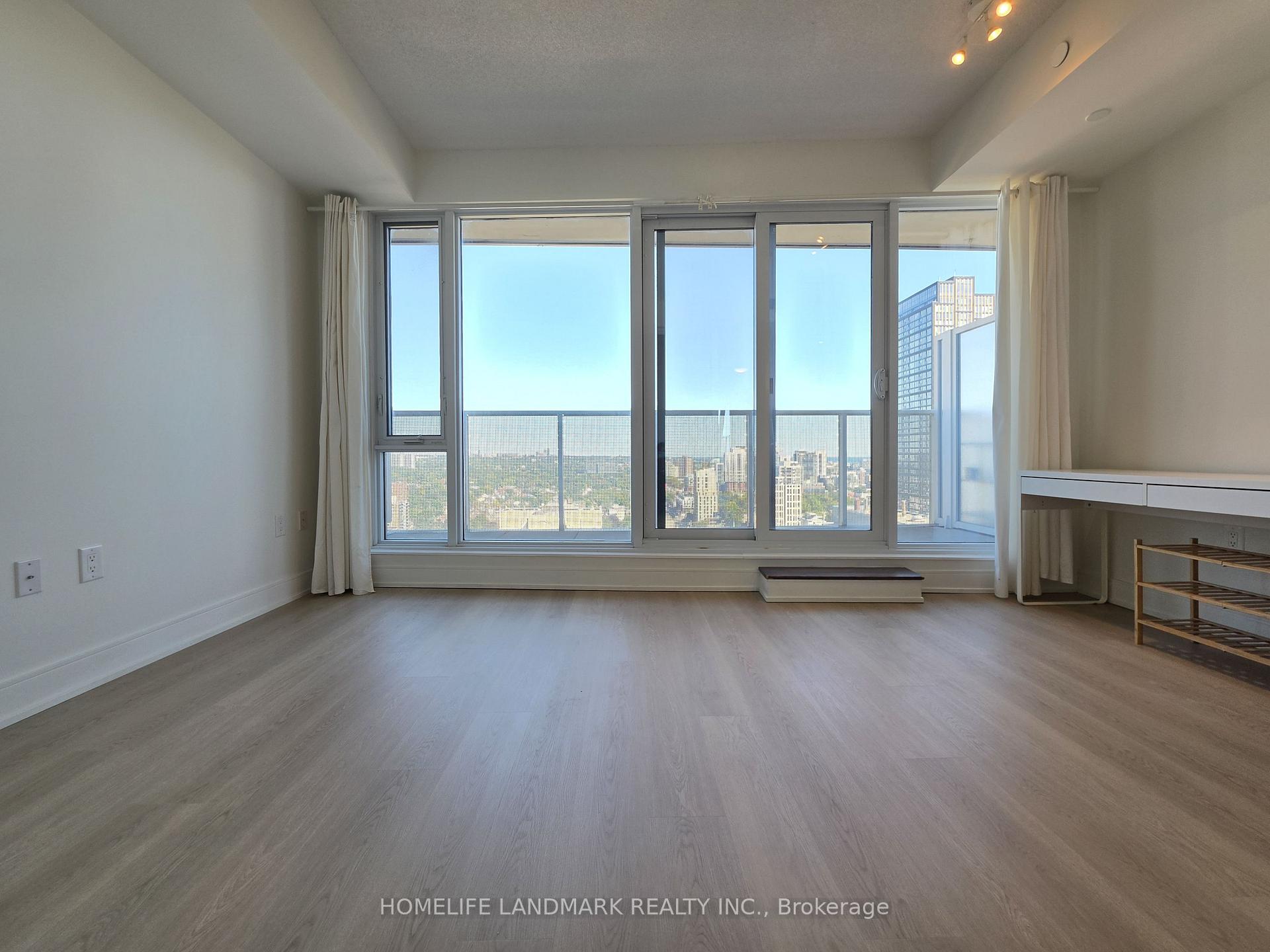 Photo 6 of Unit 2507, 89 Mcgill Street, Toronto, Church-Yonge Corridor — HOMEH