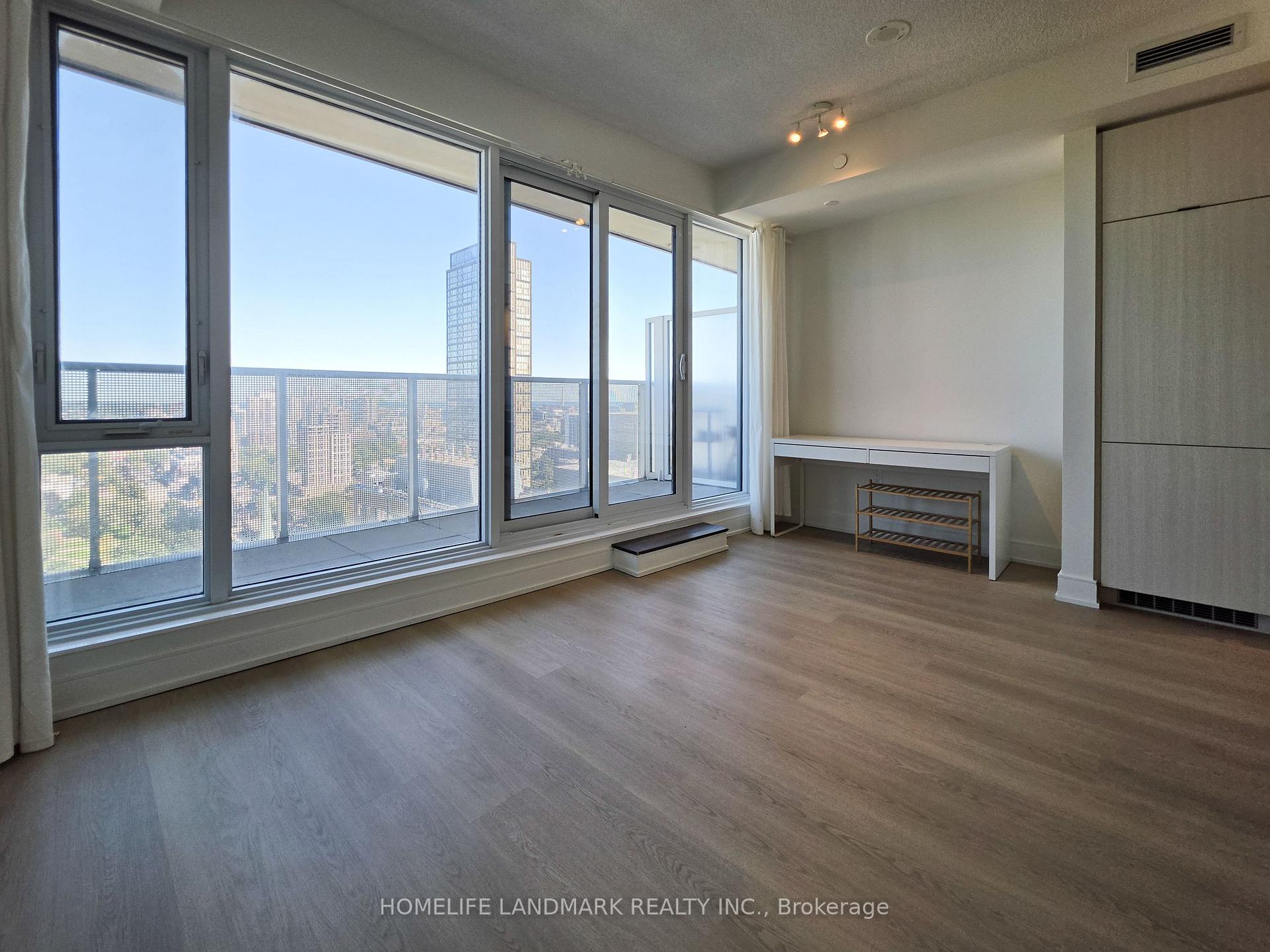 Photo 7 of Unit 2507, 89 Mcgill Street, Toronto, Church-Yonge Corridor — HOMEH