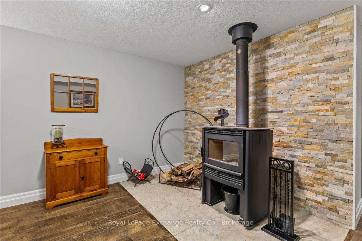 Photo 22 of 119 Upper Lorne Beach Road, Kincardine — HOMEH
