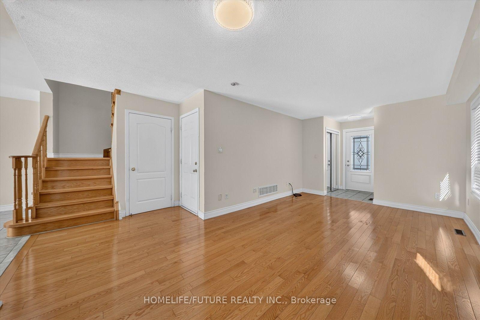 Photo 11 of 23 Seasons Drive, Scarborough, Rouge — HOMEH
