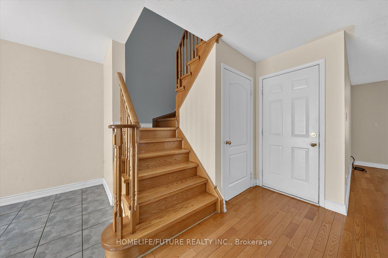 Photo 18 of 23 Seasons Drive, Scarborough, Rouge — HOMEH