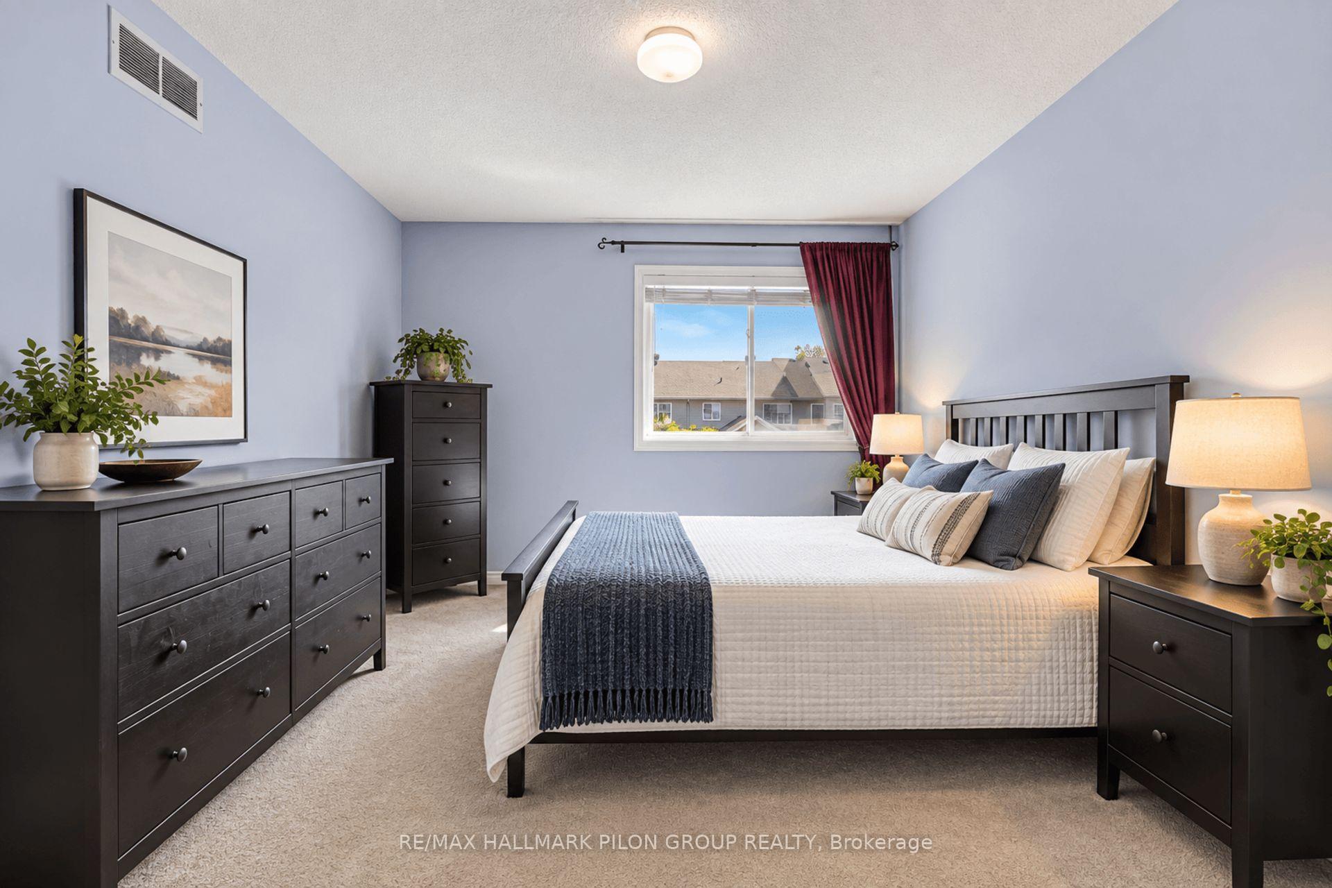 Photo 11 of 958 Markwick Crescent, Ottawa, Notting Hill/Summerside — HOMEH