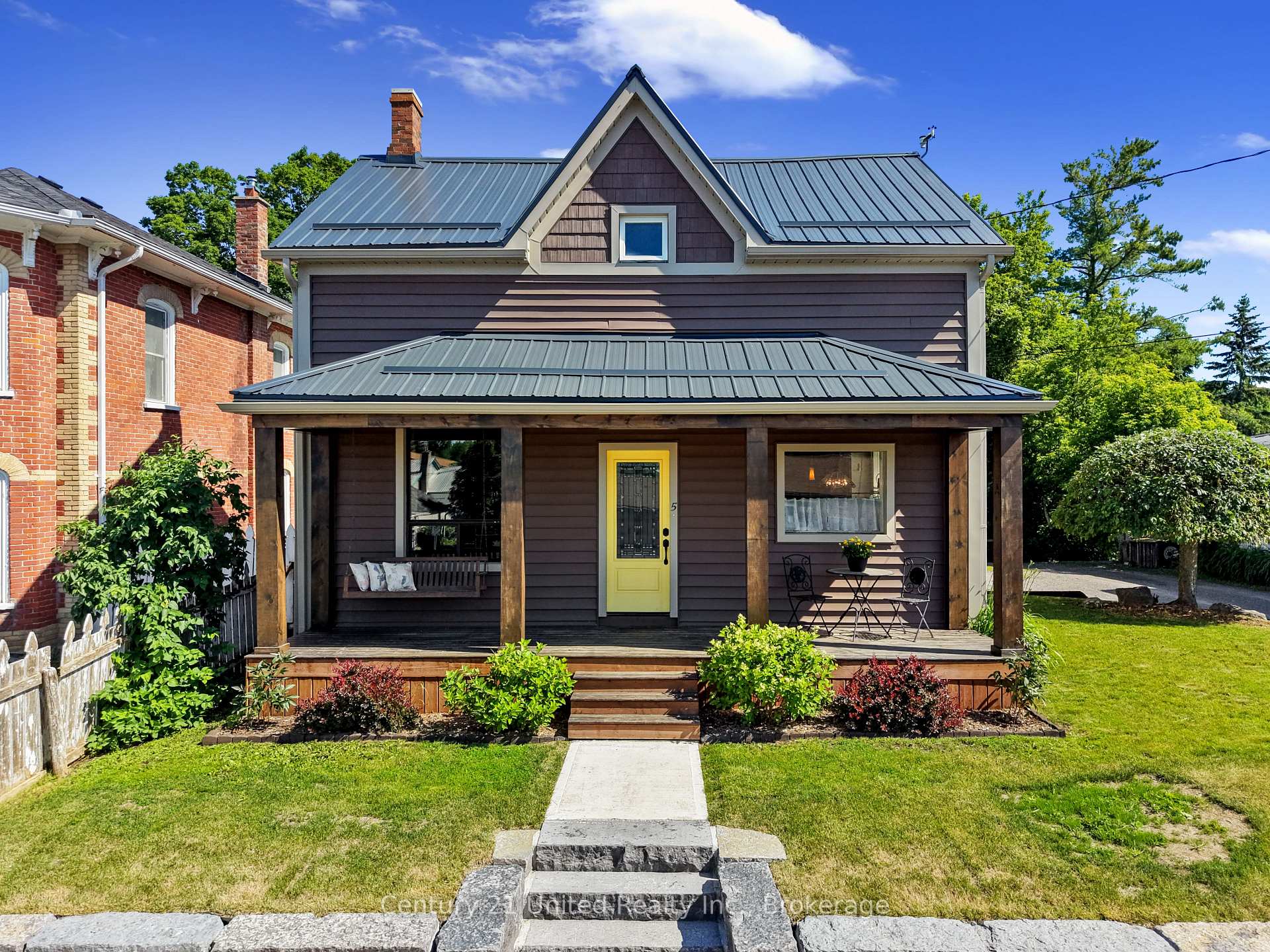 Photo of 5 George Street E
