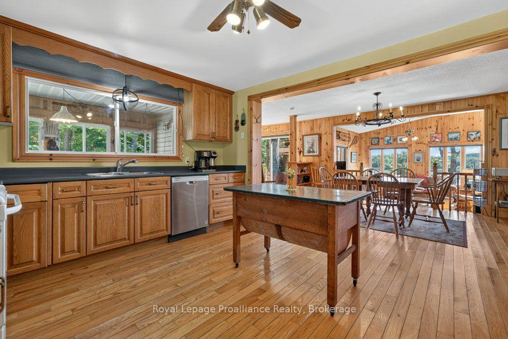 Photo 15 of 1231 Chimney Point Lane, Central Frontenac, Frontenac Centre — HOMEH