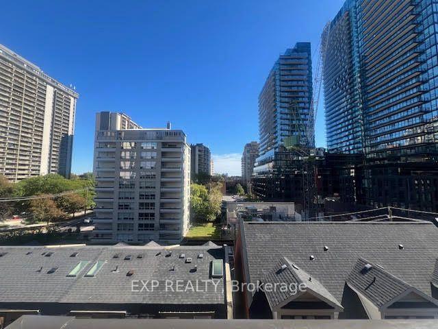 Photo 15 of Unit 609, 109 Erskine Avenue, Toronto, Mount Pleasant West — HOMEH