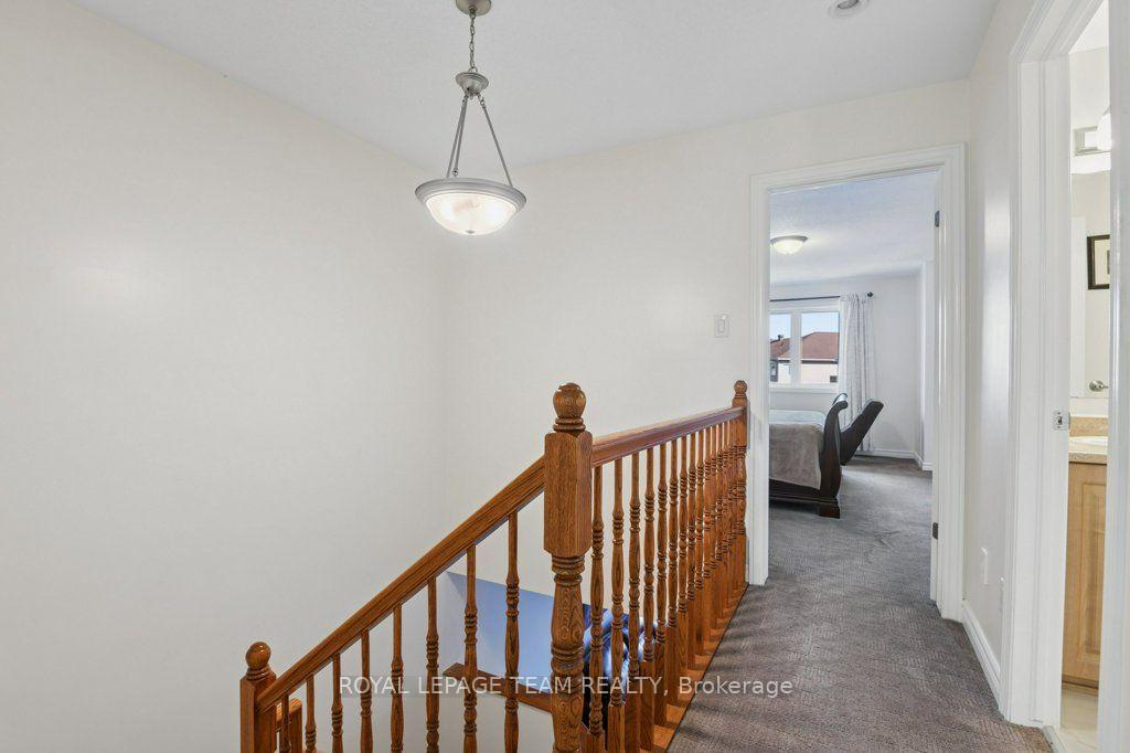 Photo 17 of 303 Balinroan Crescent, Ottawa, Barrhaven - Strandherd — HOMEH