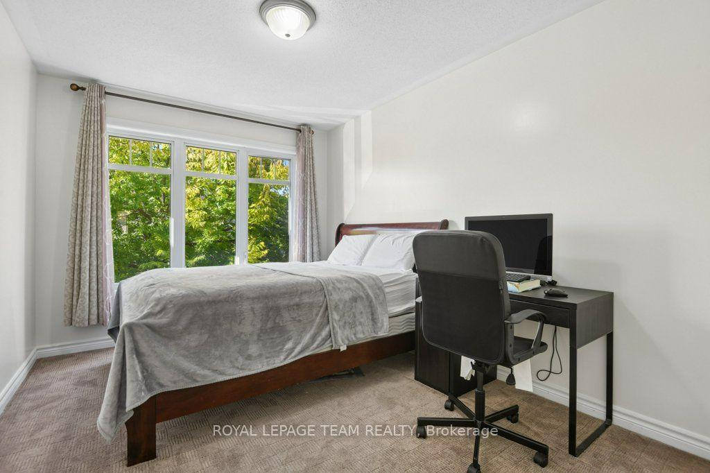 Photo 22 of 303 Balinroan Crescent, Ottawa, Barrhaven - Strandherd — HOMEH