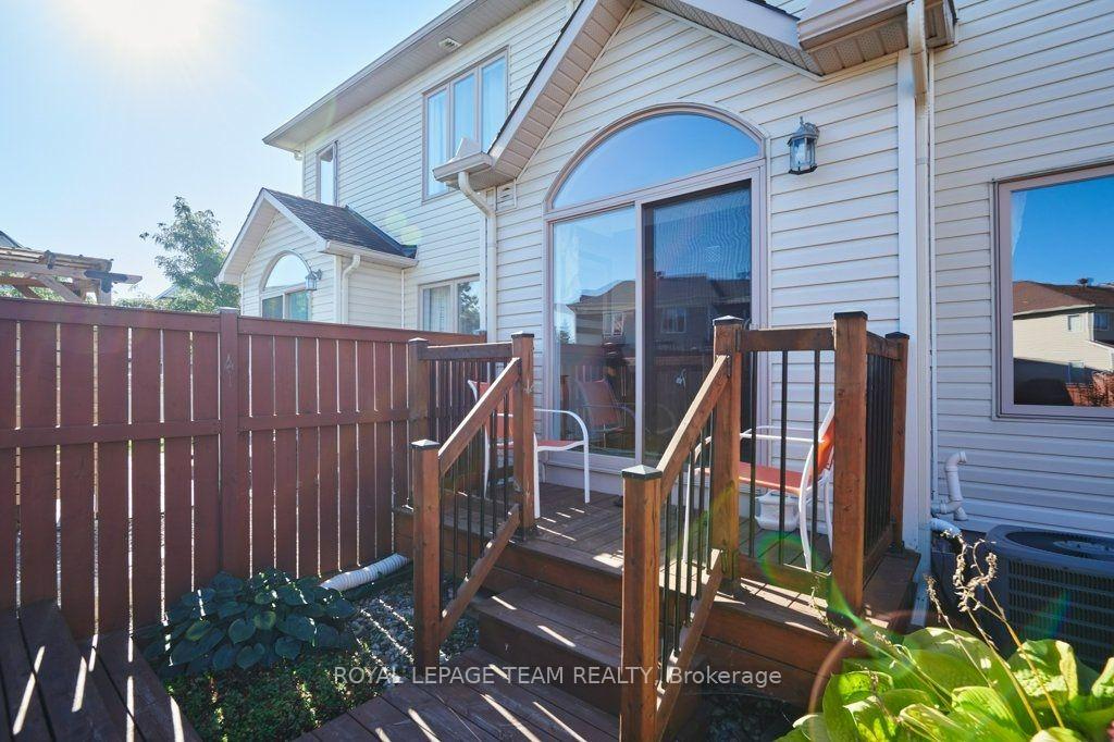 Photo 30 of 303 Balinroan Crescent, Ottawa, Barrhaven - Strandherd — HOMEH