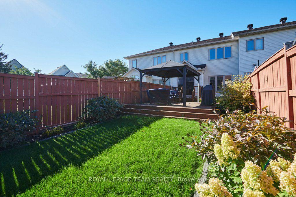 Photo 33 of 303 Balinroan Crescent, Ottawa, Barrhaven - Strandherd — HOMEH