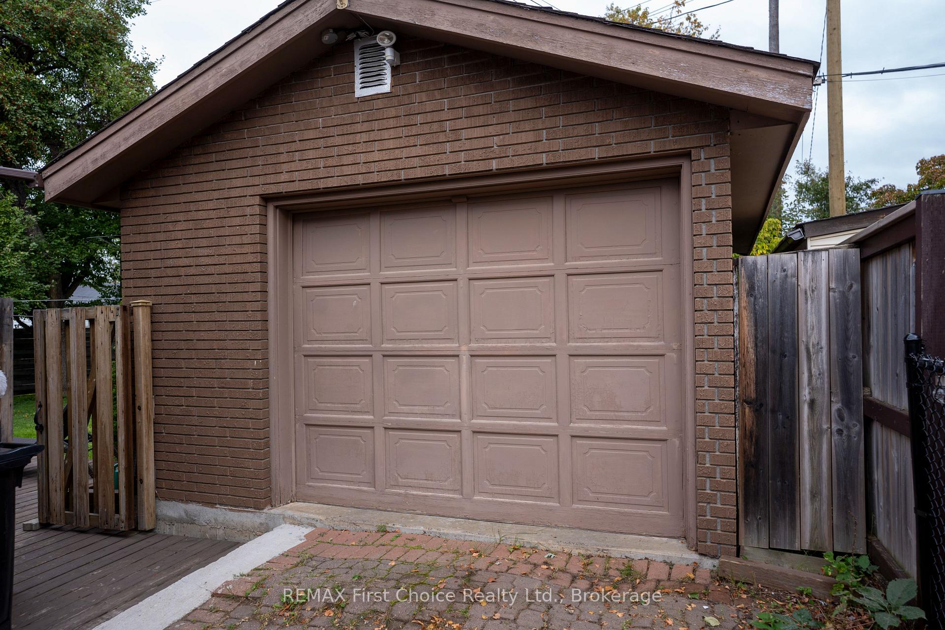 Photo 2 of 96 Stardust Crescent, Thunder Bay, Grandview — HOMEH
