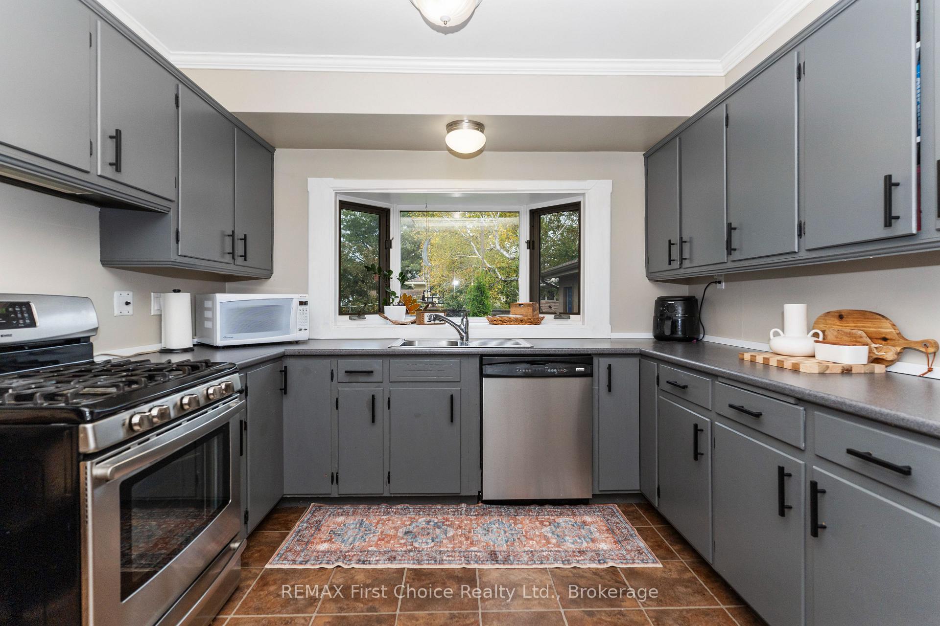 Photo 12 of 96 Stardust Crescent, Thunder Bay, Grandview — HOMEH