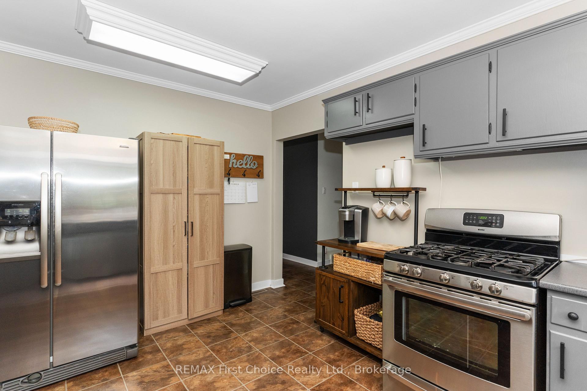 Photo 14 of 96 Stardust Crescent, Thunder Bay, Grandview — HOMEH