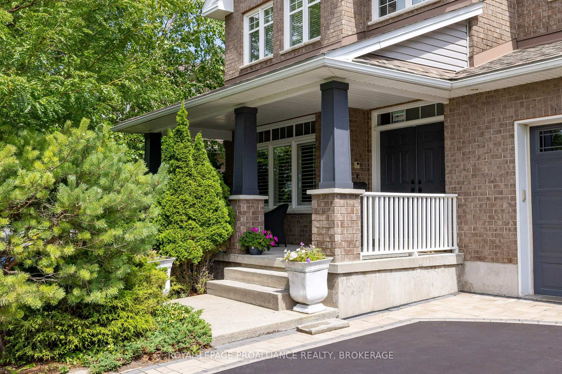 Photo 2 of 633 Fieldstone Drive, Kingston, Kingston East (Incl Barret Crt) — HOMEH