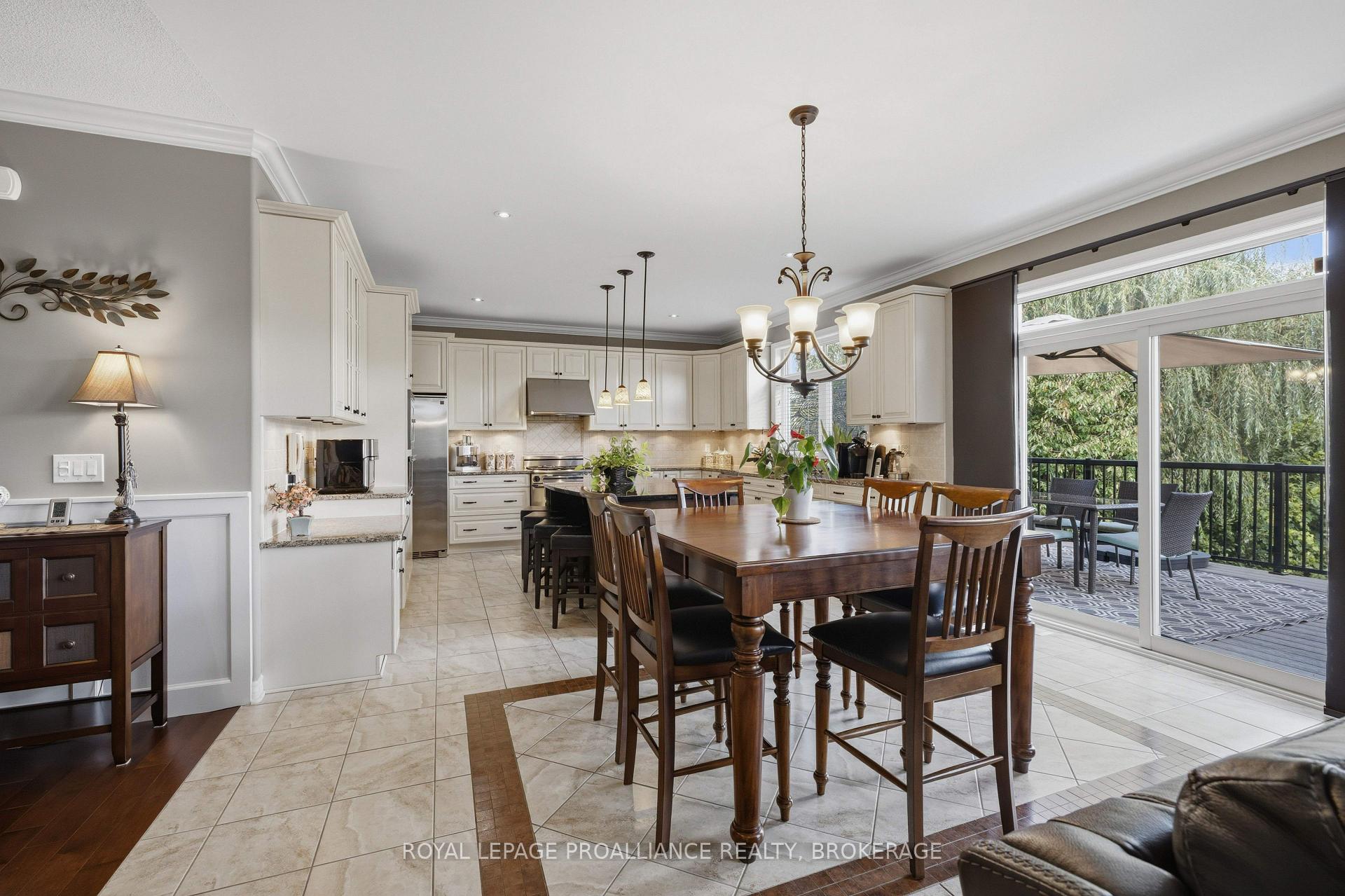 Photo 10 of 633 Fieldstone Drive, Kingston, Kingston East (Incl Barret Crt) — HOMEH