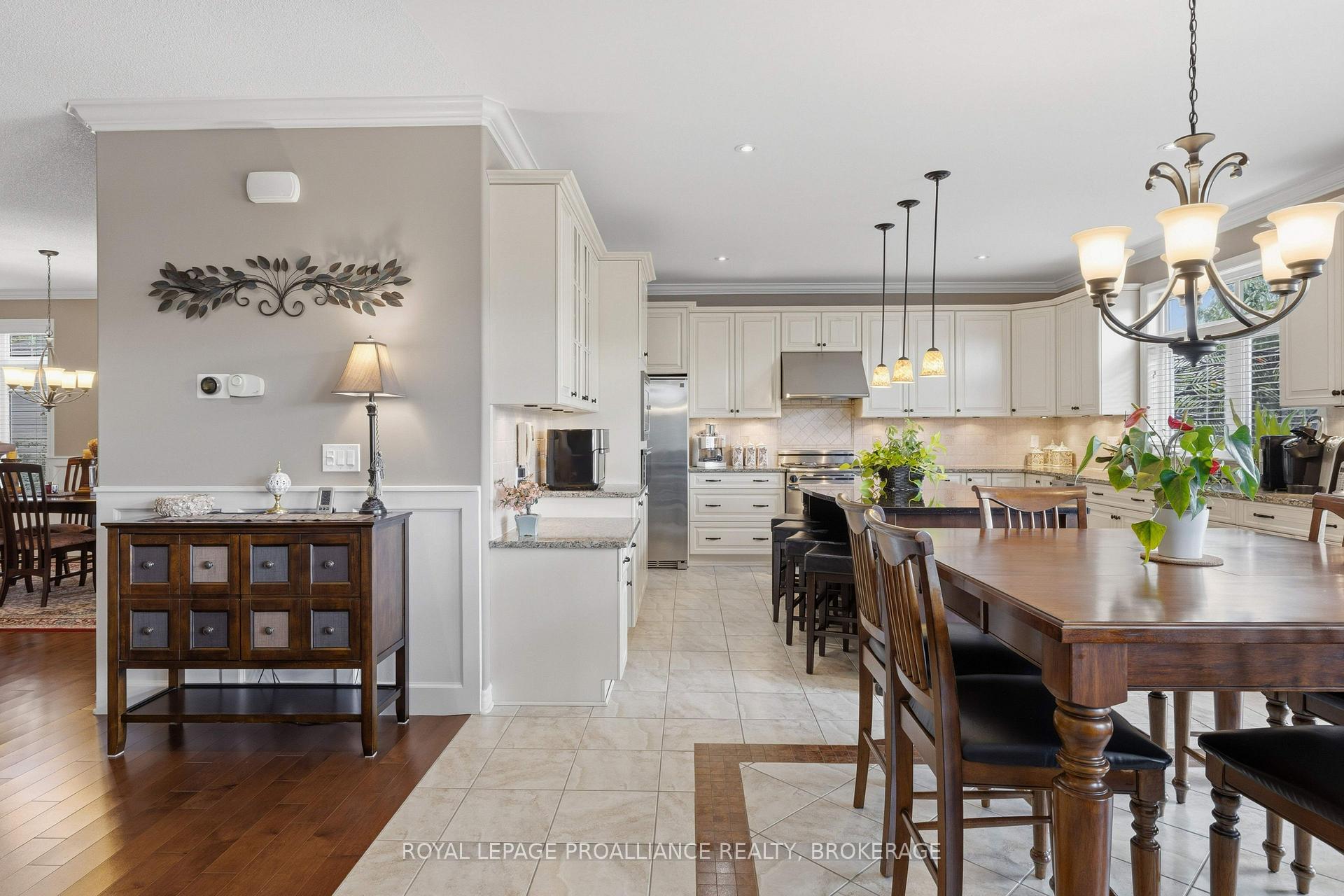 Photo 11 of 633 Fieldstone Drive, Kingston, Kingston East (Incl Barret Crt) — HOMEH