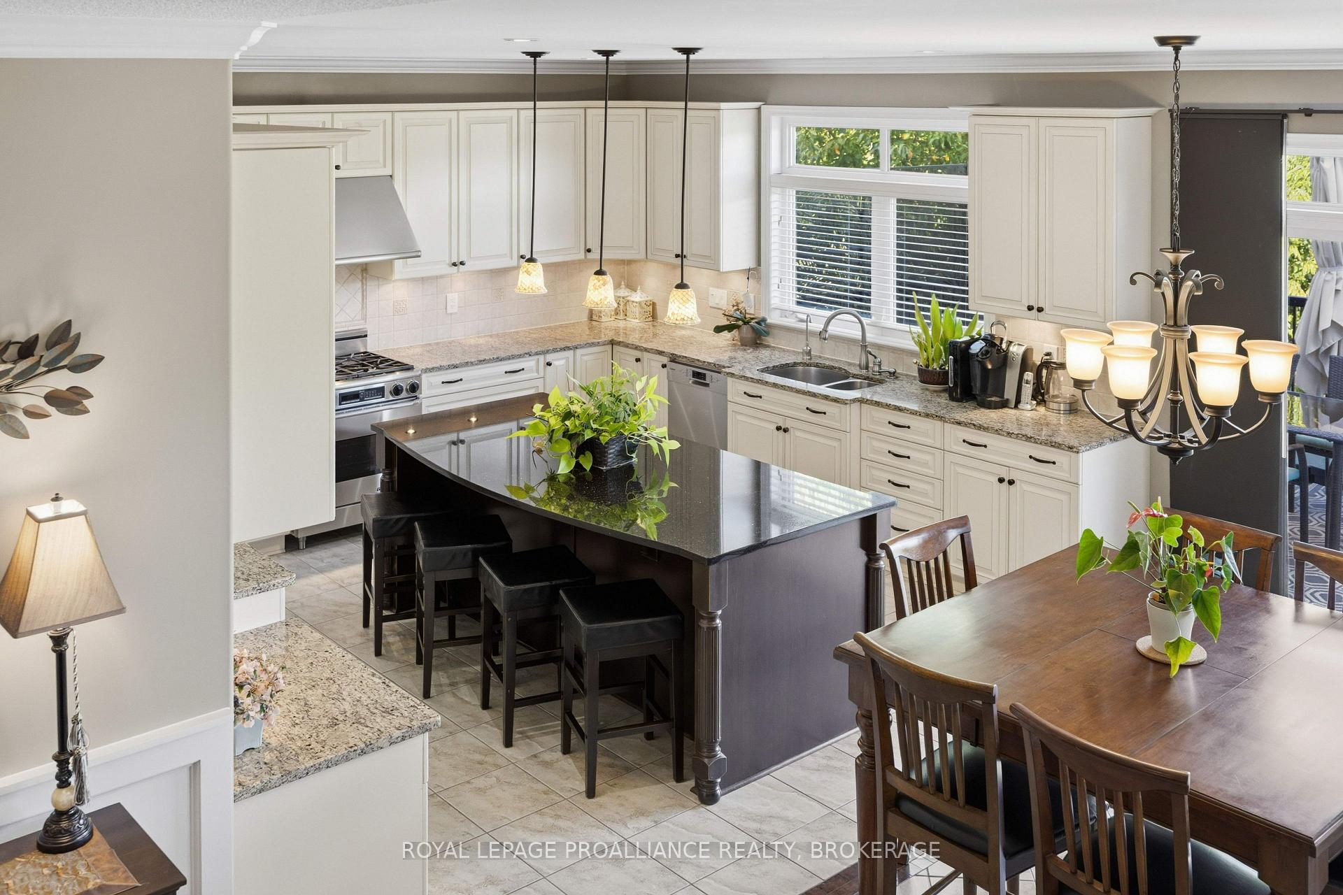 Photo 15 of 633 Fieldstone Drive, Kingston, Kingston East (Incl Barret Crt) — HOMEH