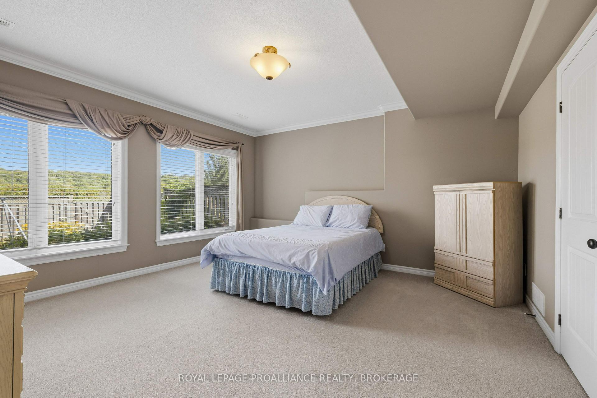 Photo 37 of 633 Fieldstone Drive, Kingston, Kingston East (Incl Barret Crt) — HOMEH