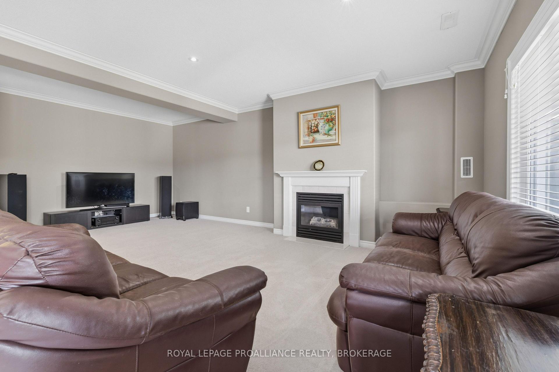 Photo 38 of 633 Fieldstone Drive, Kingston, Kingston East (Incl Barret Crt) — HOMEH