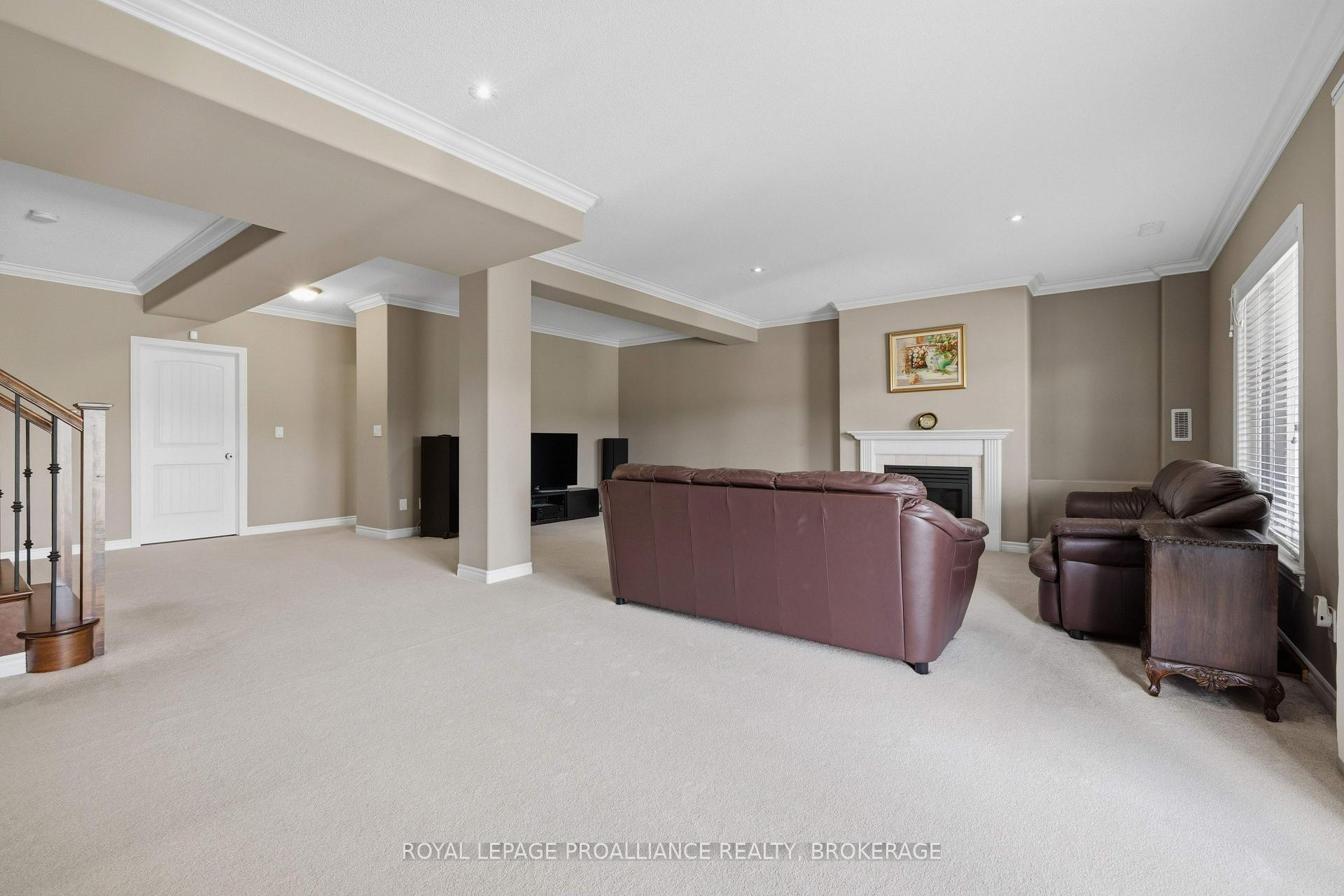 Photo 39 of 633 Fieldstone Drive, Kingston, Kingston East (Incl Barret Crt) — HOMEH