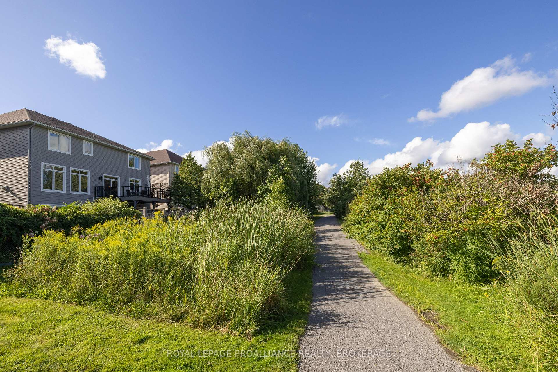 Photo 45 of 633 Fieldstone Drive, Kingston, Kingston East (Incl Barret Crt) — HOMEH