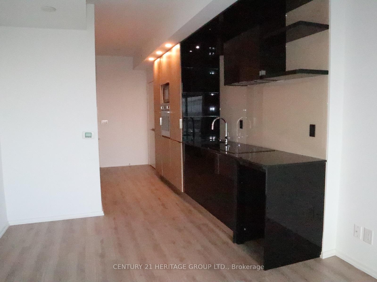 Photo 5 of Unit 4805, 70 Temperance Street, Toronto, Bay Street Corridor — HOMEH