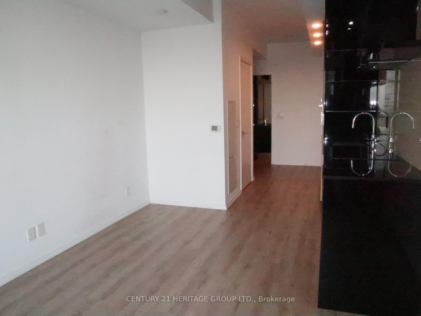 Photo 6 of Unit 4805, 70 Temperance Street, Toronto, Bay Street Corridor — HOMEH