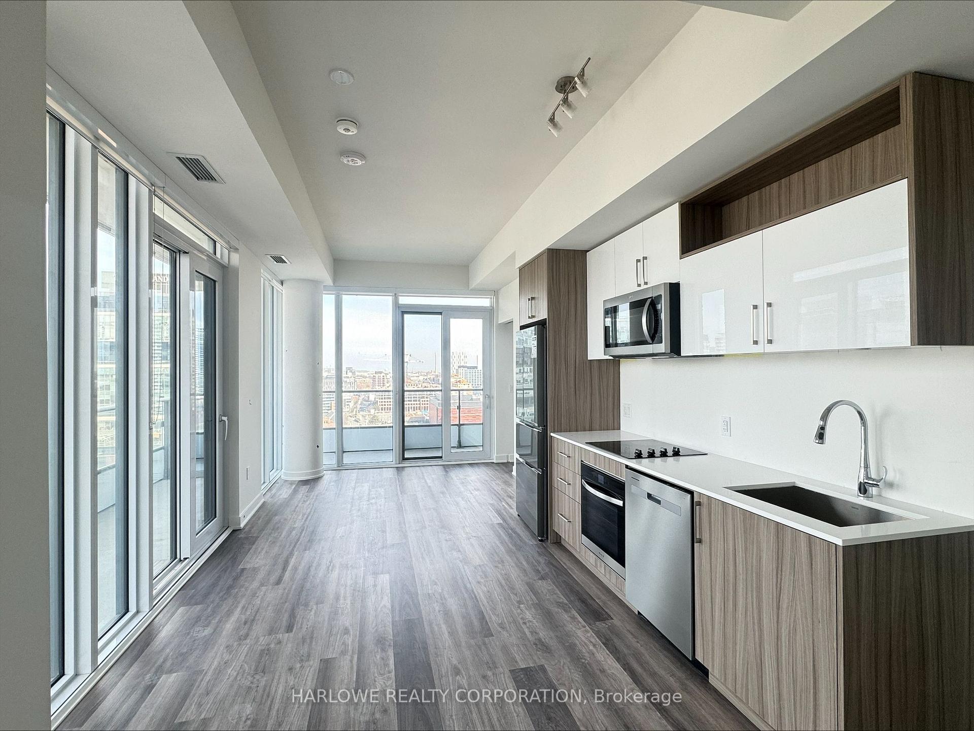 Photo 3 of Unit 1702 E, 70 Princess Street E, Toronto, Waterfront Communities — HOMEH