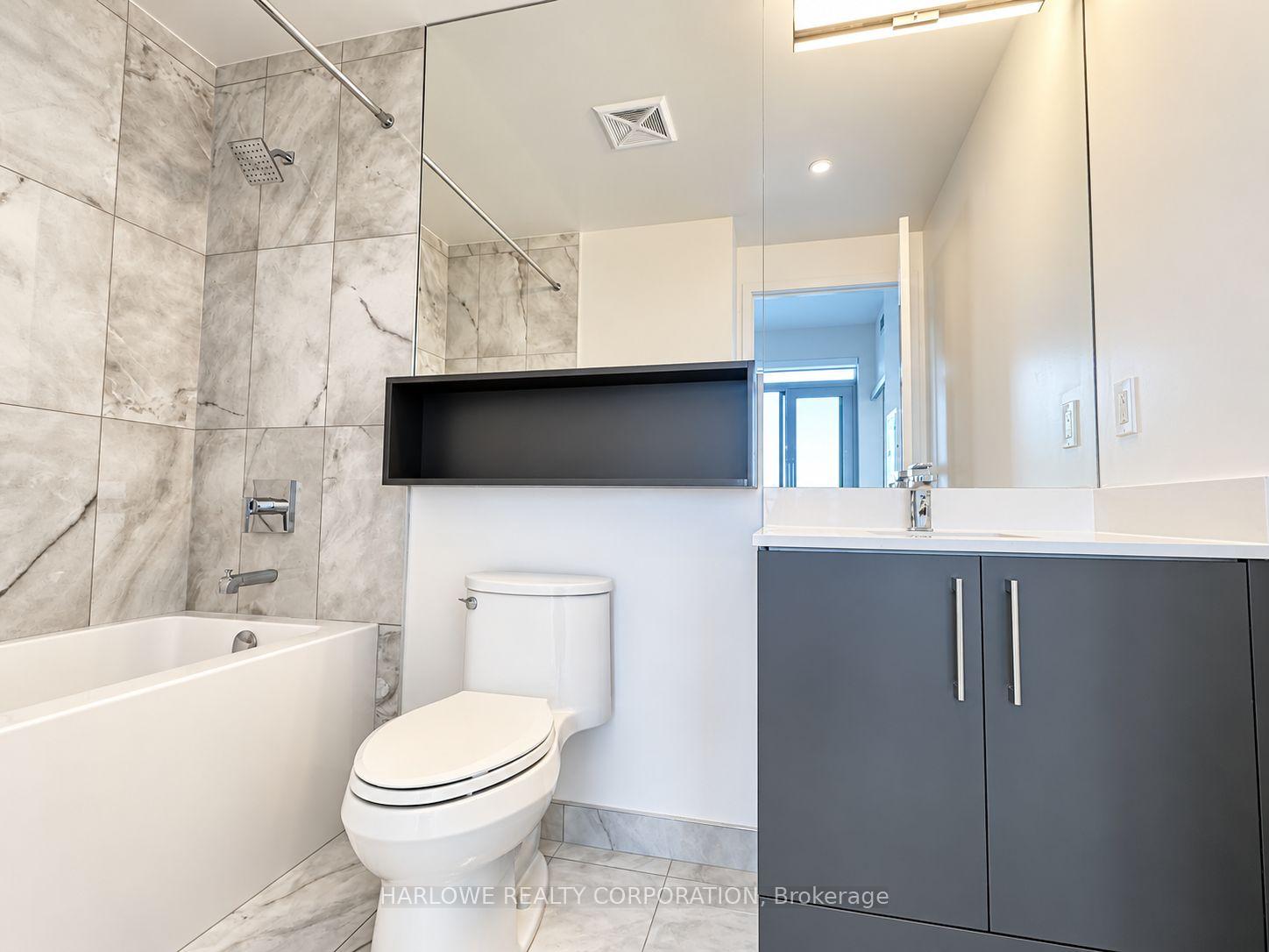 Photo 14 of Unit 1702 E, 70 Princess Street E, Toronto, Waterfront Communities — HOMEH