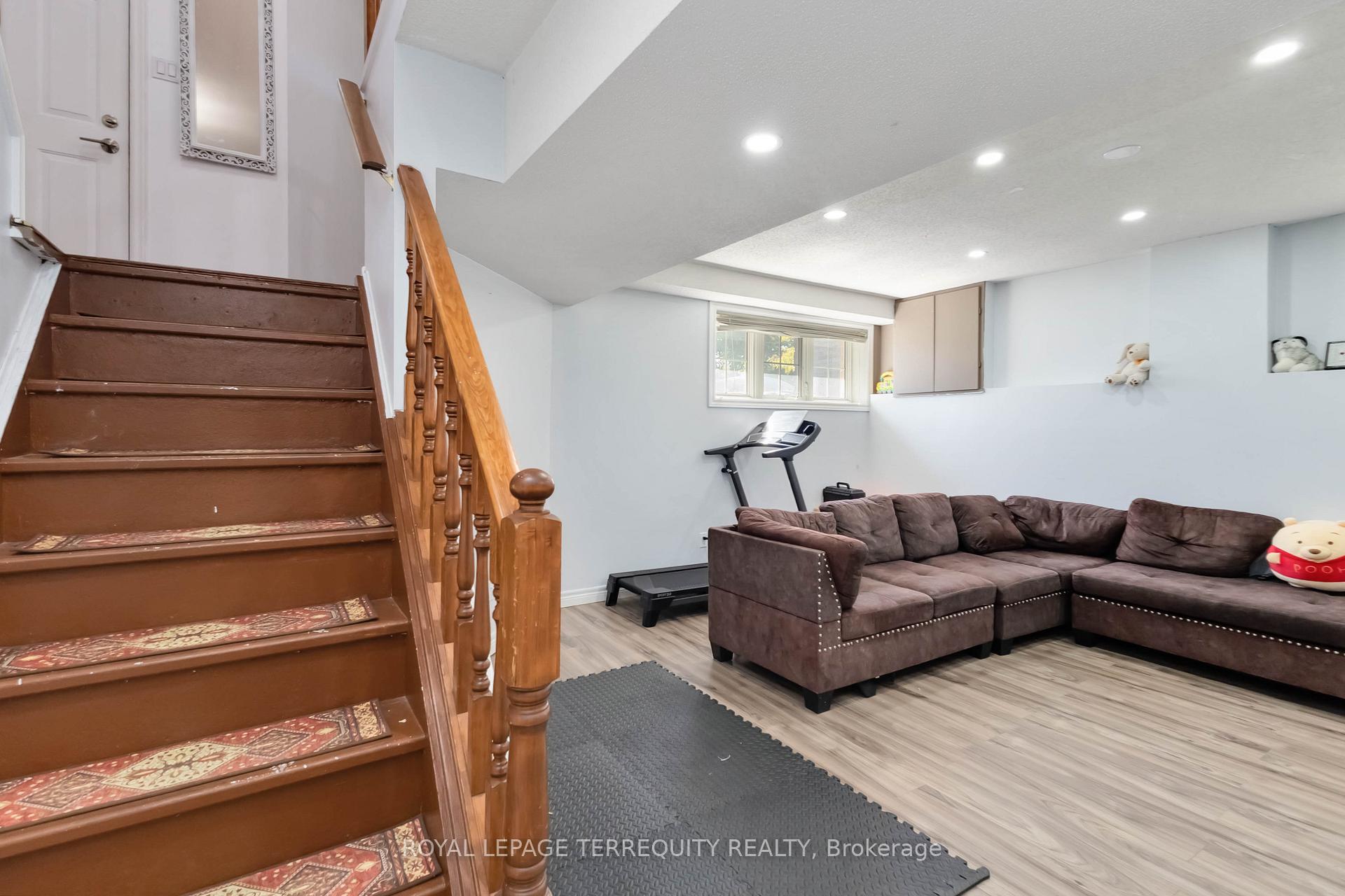 Photo 40 of 26 Joliet Street, London, East I — HOMEH